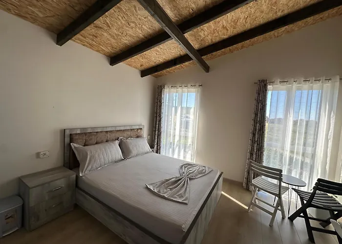 Piceri Rodoni And 4* Durrës